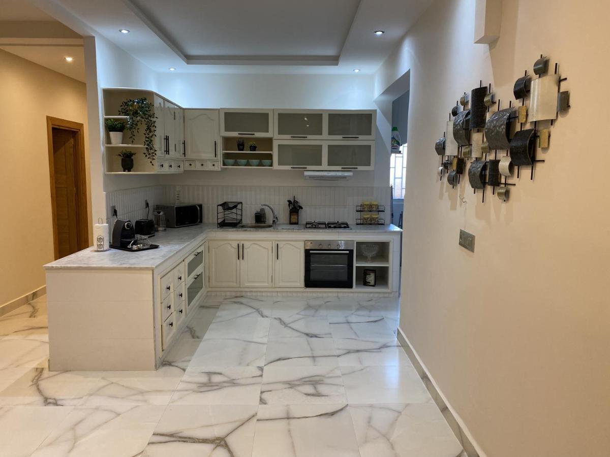 Appartement Moderne Et Spacieux Au Coeur De Tanger Exteriér fotografie